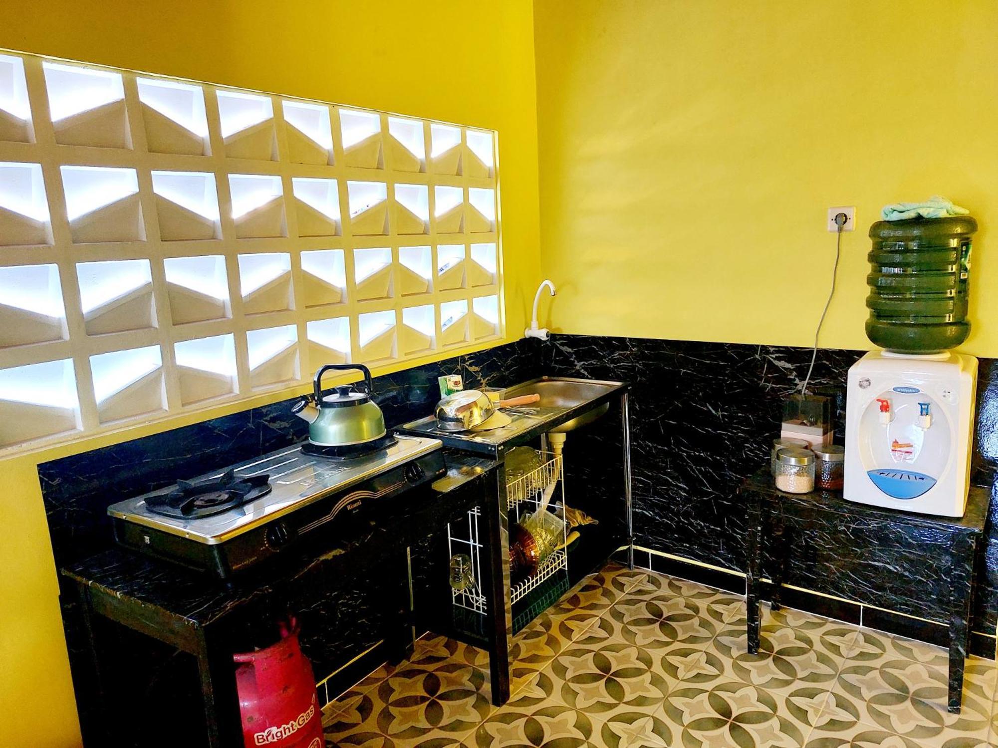 Griya Tugu Jogja Syariah Hotel Yogyakarta Eksteriør billede